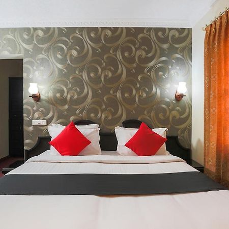 Capital O 72337 Hotel Konkan Tadka Bombay Eksteriør billede