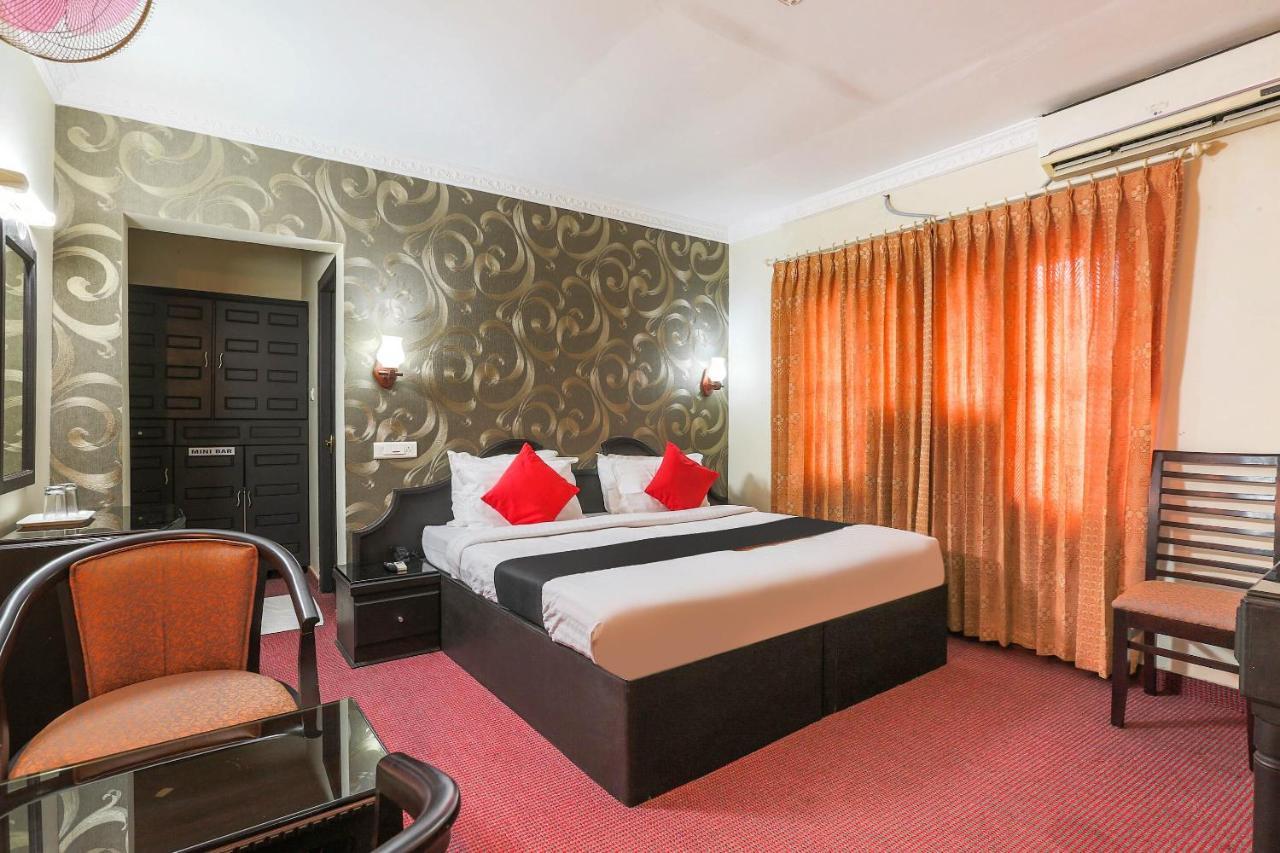 Capital O 72337 Hotel Konkan Tadka Bombay Eksteriør billede