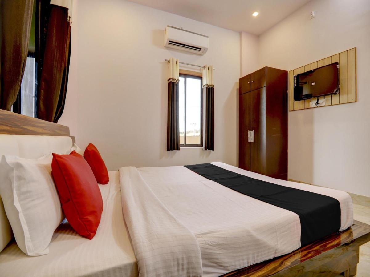 Capital O 72337 Hotel Konkan Tadka Bombay Eksteriør billede